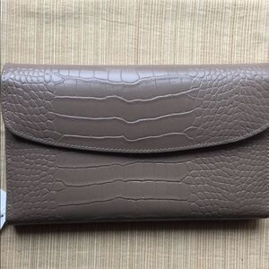 Bey Berk leather tan/ beige jewelry clutch, 10x6 inches